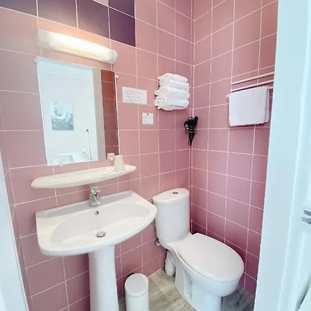 Coliving 酒店 比亚里茨