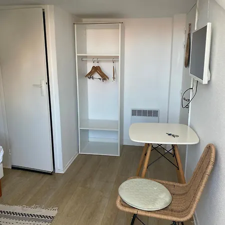 Готель Coliving *