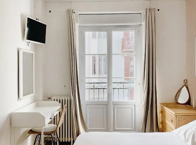 Coliving Готель Біарріц