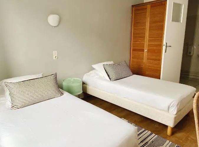 Готель Coliving *