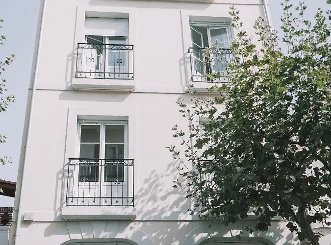 Coliving * Біарріц